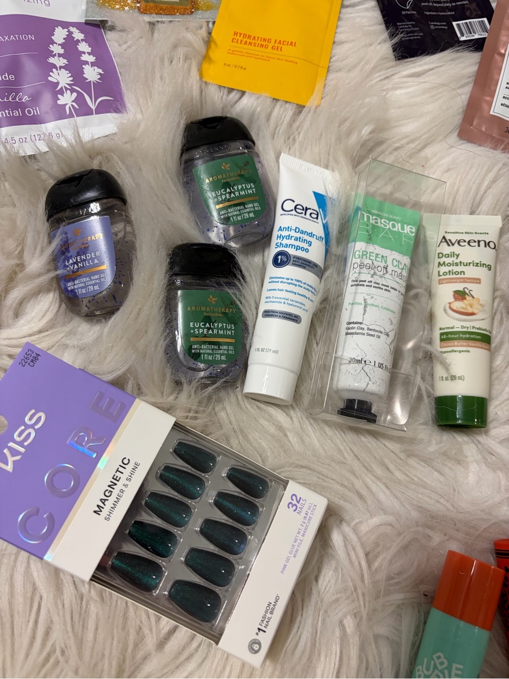 Massive Beauty Bundle! Assorted Brands Skincare and Beauty Collection - Picture 8 of 8